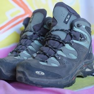 Salomon Comet 3D Hiking Boots
